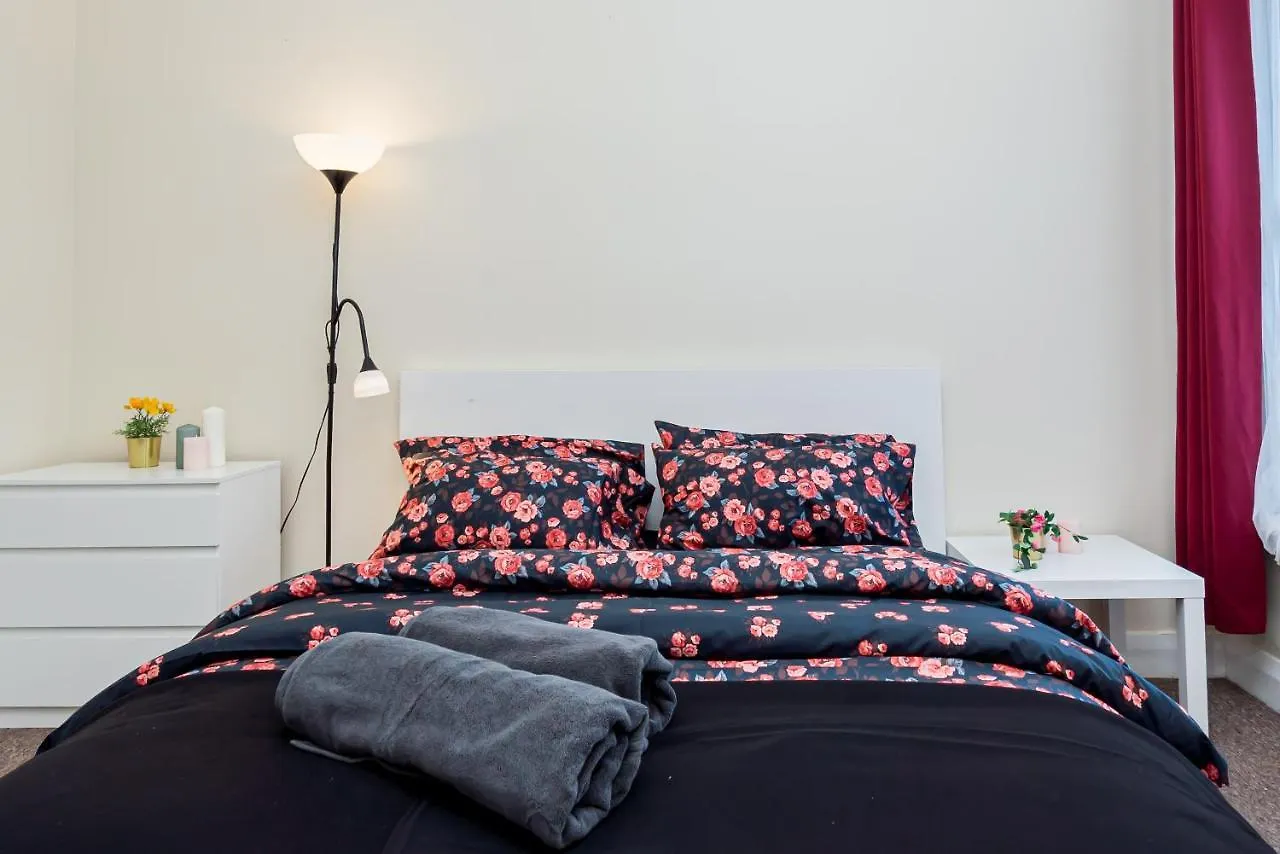 Shirley House: Self-Catering Haven Near Southampton Central United Kingdom