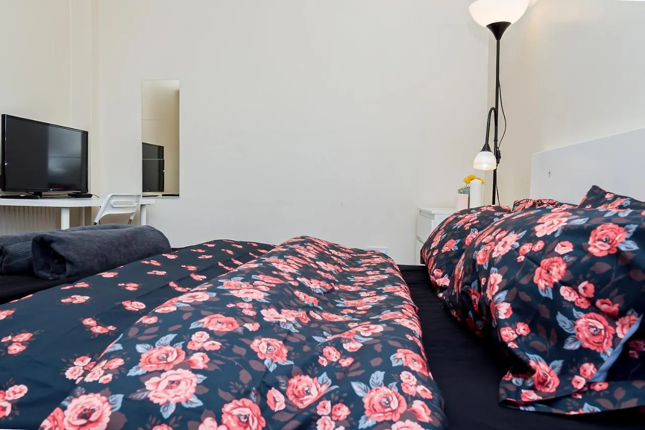 Shirley House: Self-Catering Haven Near Southampton Central Guest house