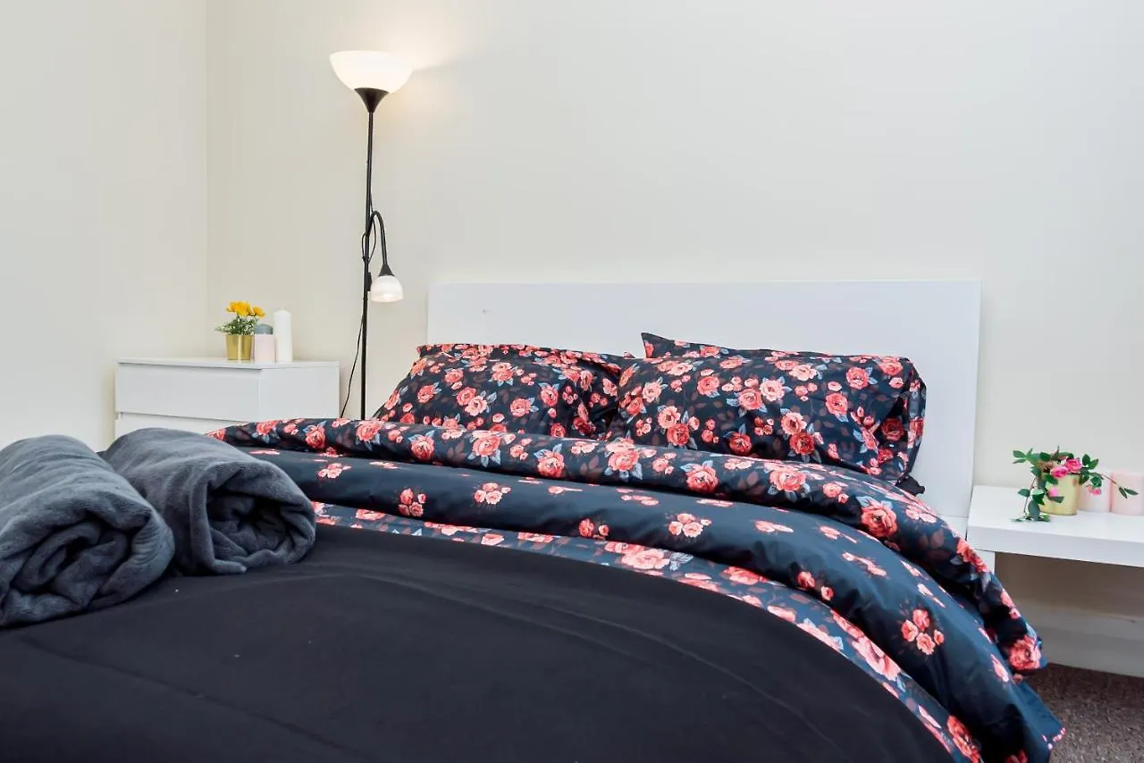 Shirley House: Self-Catering Haven Near Southampton Central 3*,